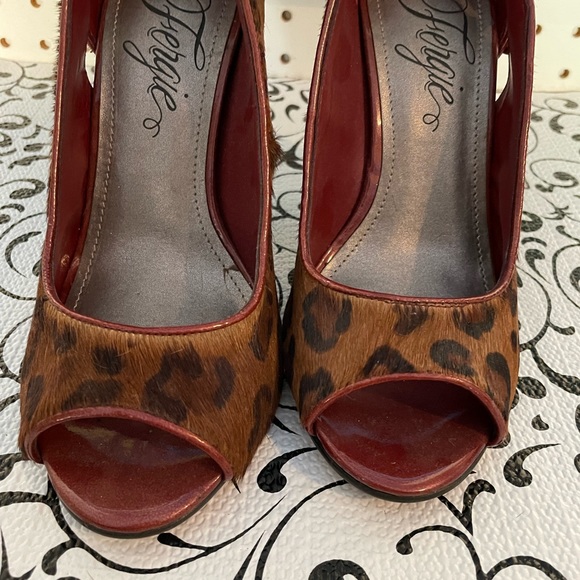 Fergie. Animal print. Size 5.  4’ heels. - Picture 7 of 7